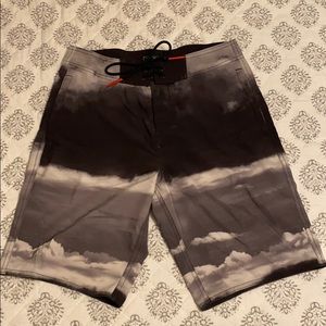 American Eagle swim board shorts - cloud pattern